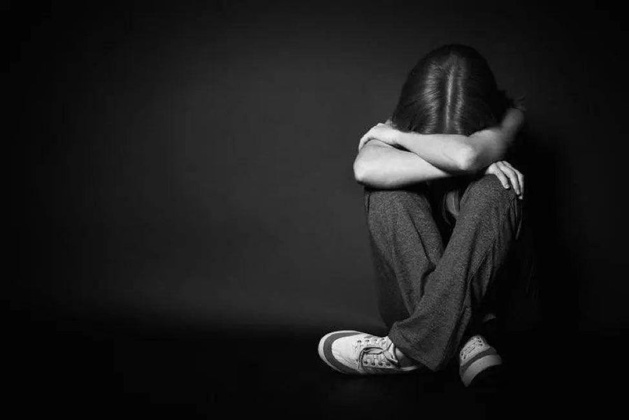How to Help a Friend Who Struggles with Mental Health - No Sad Days